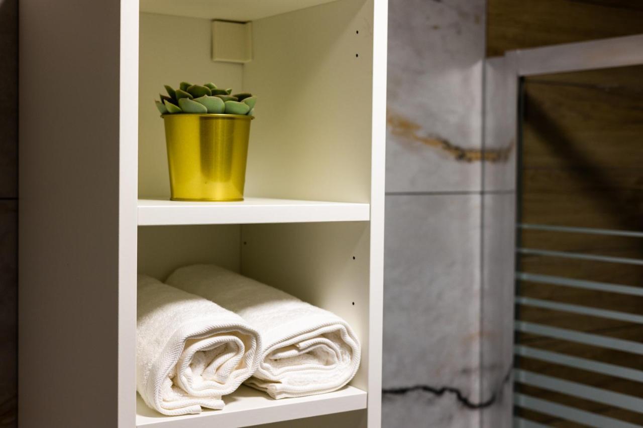 Adriana Apartment Agia Marina المظهر الخارجي الصورة